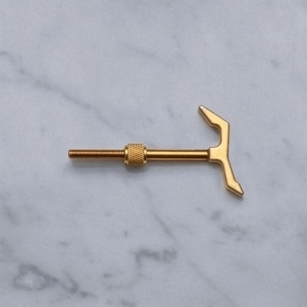 Buster Punch Hook brass 960x960px