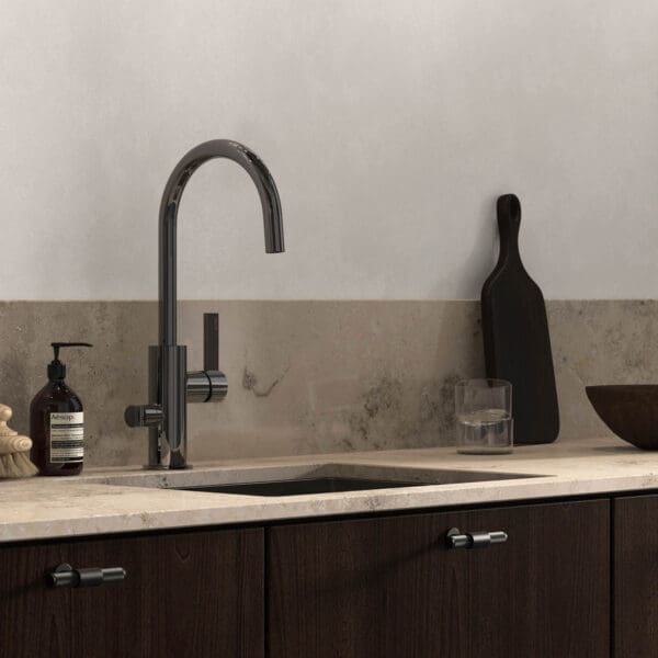 tapwell koksblandare arm184 black chrome 9421076 valnot jura grey