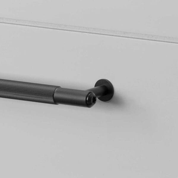 960x960 1. Pull Bar Small Linear Black 5