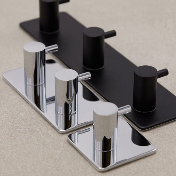 BeslagDesign Krok Base 220 krom svart