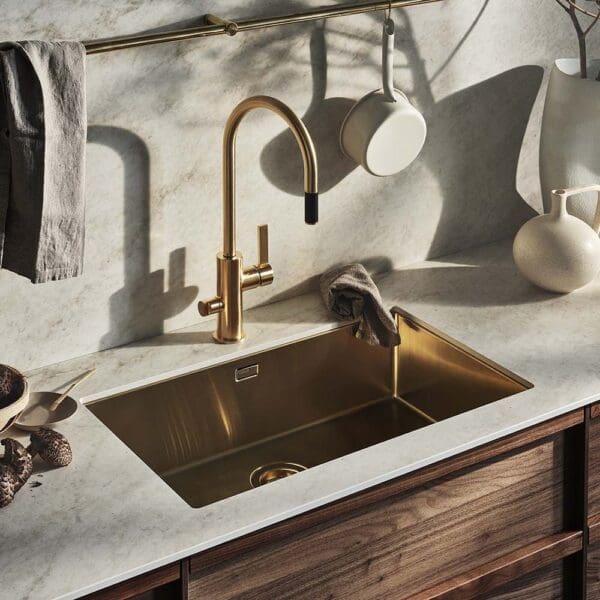 Tapwell ARM885 Brushed Honey Gold TA8040 Massing